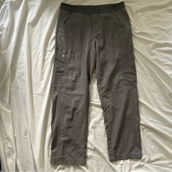 Figs Men’s Axim Cargo Scrub Pants Size Medium Short Gray - Picture 2 of 10